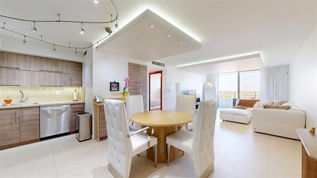 600 N Three Islands Blvd Unit 803, Hallandale Beach, FL 33009 - dining room featuring light tile patterned flooring and visible vents