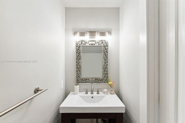 bathroom featuring sink