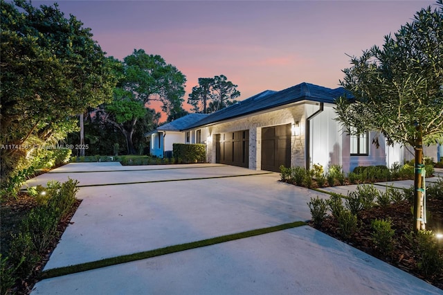 view of front of property featuring a garage