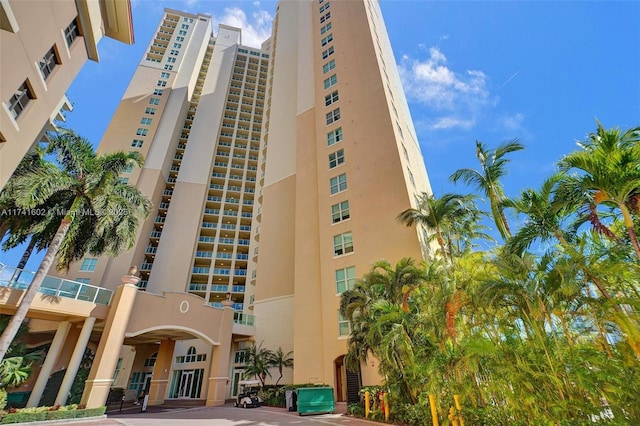 3330 NE 190th St Unit 1419, Aventura, FL 33180 - photo 49
