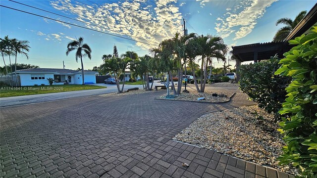 1621 NE 63rd Ct, Fort Lauderdale, FL 33334 - photo 4