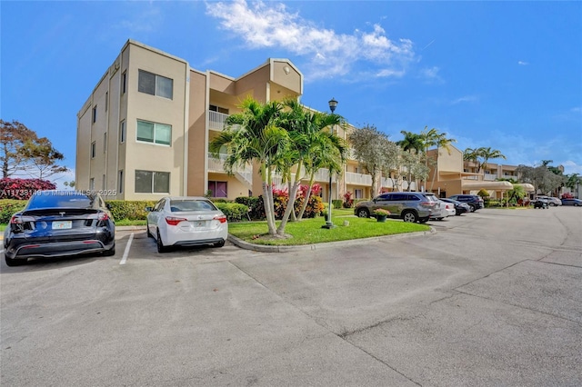 7368 Devon Dr Unit 301, Tamarac, FL 33321 - view of building exterior