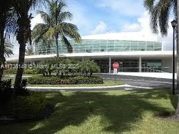 7368 Devon Dr Unit 301, Tamarac, FL 33321 - exterior space