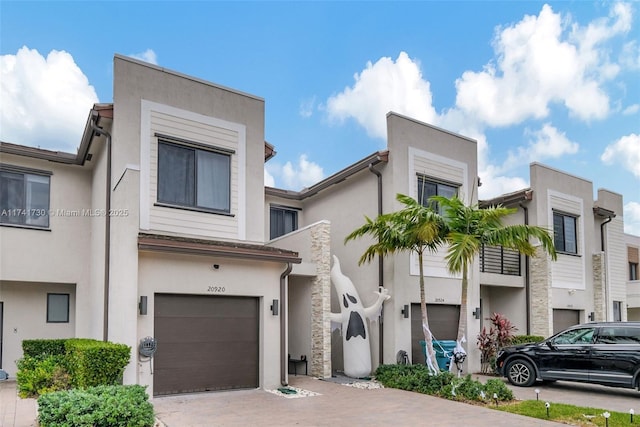 view of front of home featuring a garage