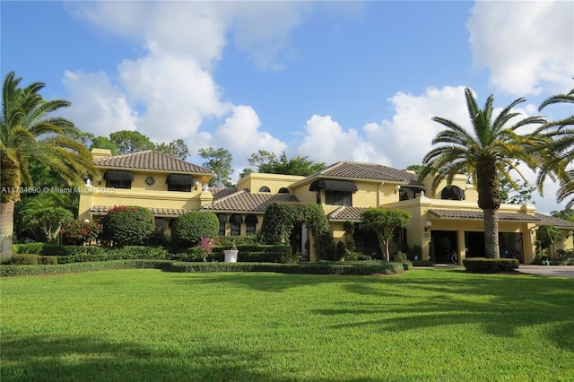 view of front of house with a front yard