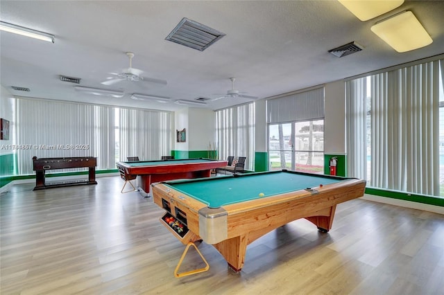 recreation room with ceiling fan, light wood-type flooring, and billiards