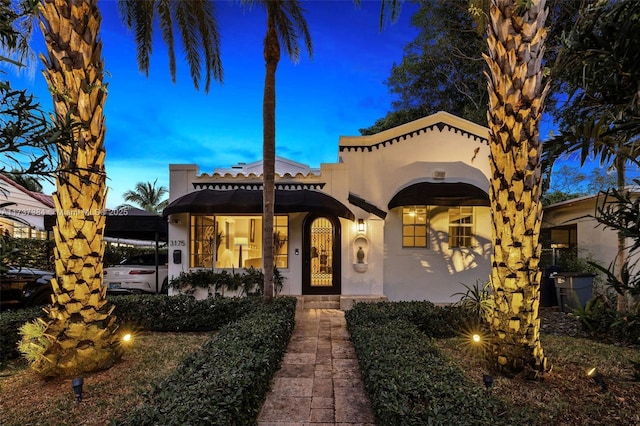 view of mediterranean / spanish-style home