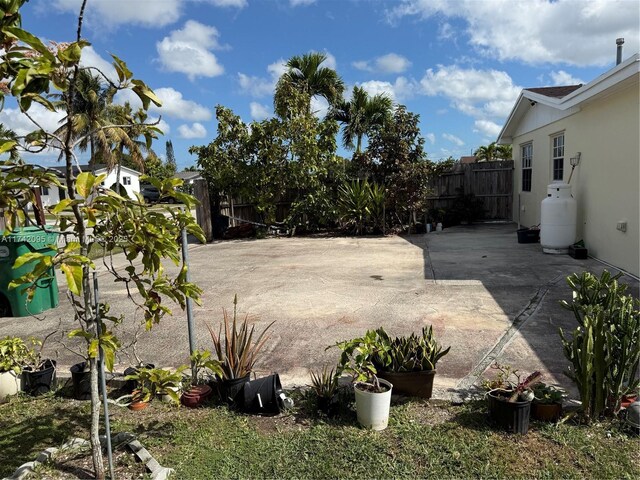 exterior space featuring a patio area