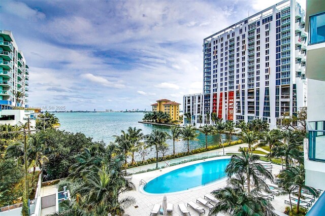 460 NE 28th St Unit 1404, Miami, FL 33137 - community pool featuring a water view