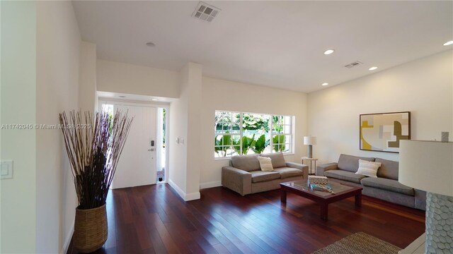 691 Ridgewood Rd, Key Biscayne, FL 33149 - living room with wood-type flooring, recessed lighting, baseboards, and visible vents