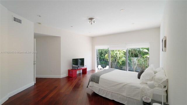 691 Ridgewood Rd, Key Biscayne, FL 33149 - bedroom featuring visible vents, recessed lighting, baseboards, and hardwood / wood-style floors