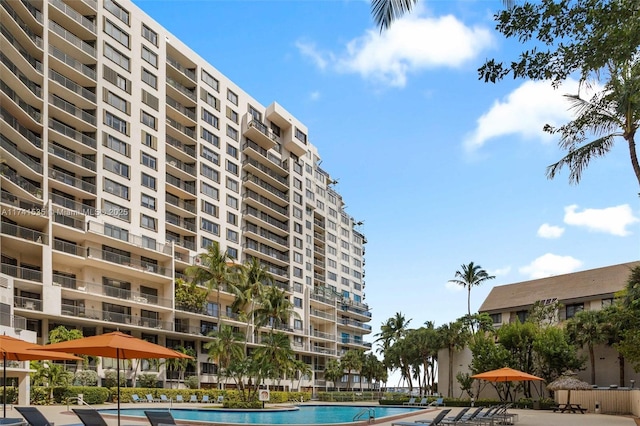 540 Brickell Key Dr Unit 1519, Miami, FL 33131 - view of pool
