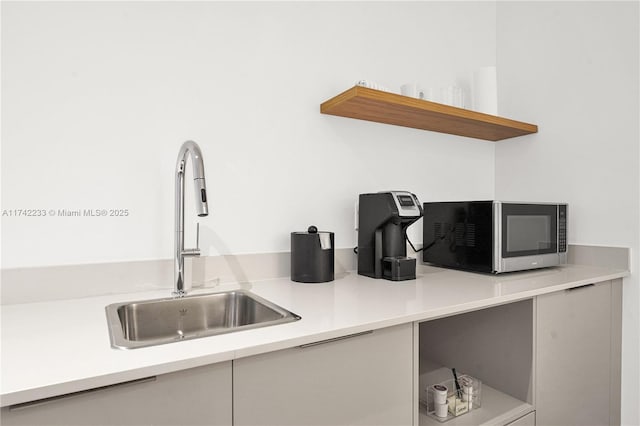 kitchen featuring sink