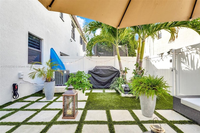 view of yard with a patio