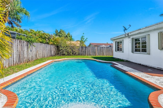 view of swimming pool