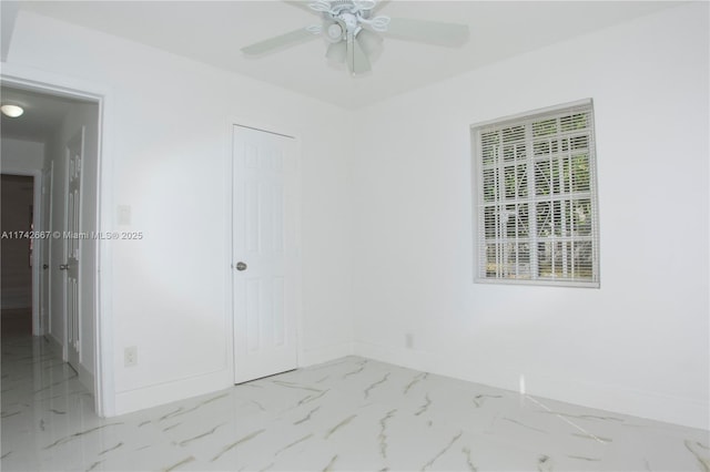 empty room with ceiling fan