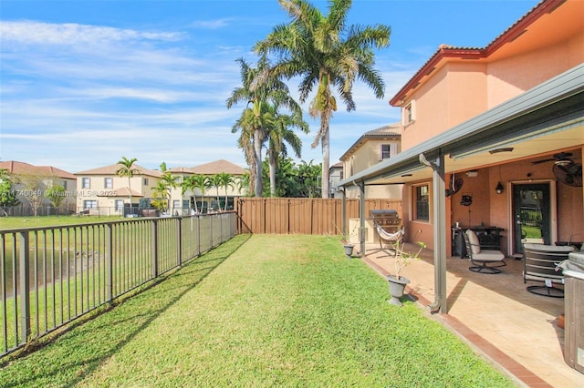 view of yard with a patio