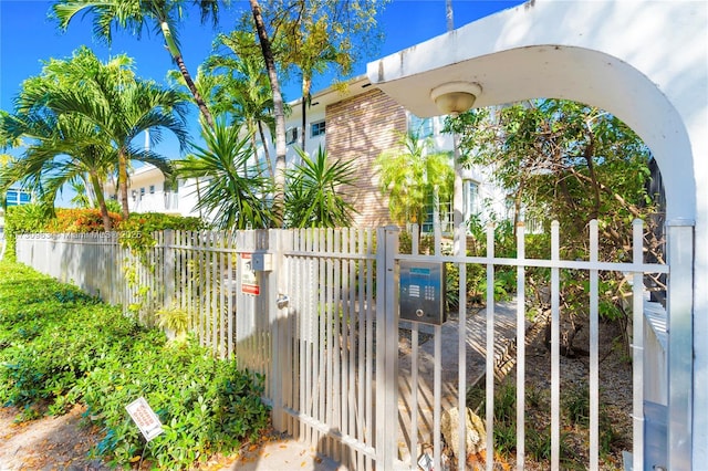 1045 Lenox Ave Unit 4, Miami Beach, FL 33139 - photo 15
