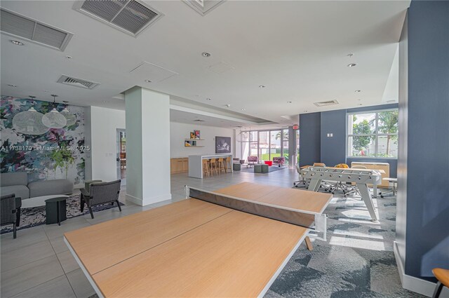 game room featuring visible vents and baseboards