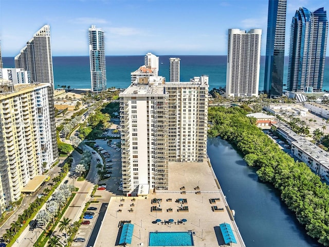 bird's eye view featuring a water view