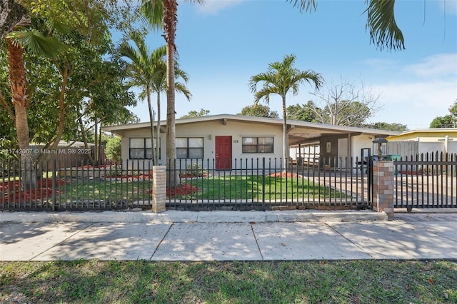 view of front of property with a front lawn