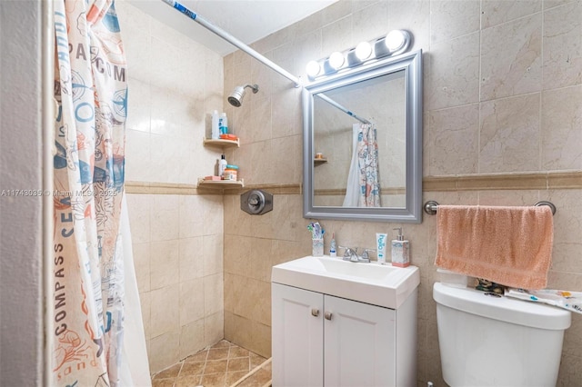 bathroom with tasteful backsplash, tile walls, vanity, toilet, and a shower with shower curtain