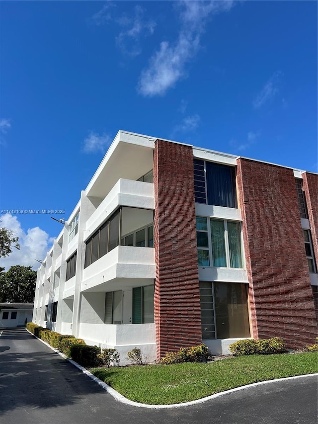 view of building exterior