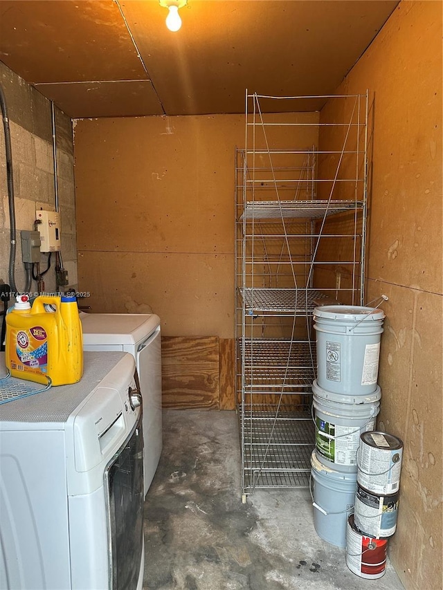 laundry room with washing machine and dryer and laundry area