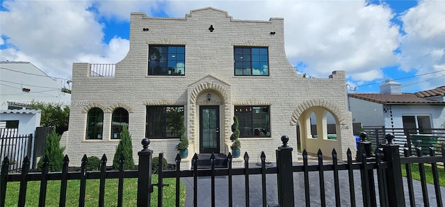 view of front of house