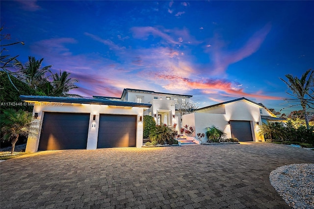 view of front of property featuring a garage