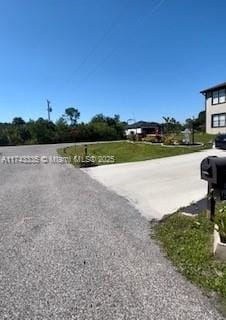 Listing photo 2 for 1907 Trudy St, Lehigh Acres FL 33972