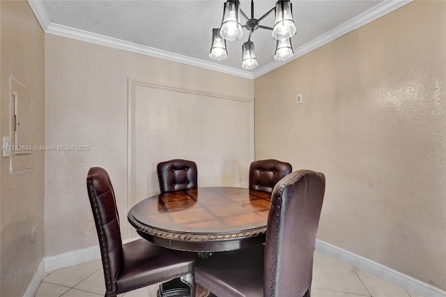 dining area featuring light tile patterned floors, crown molding, a textured ceiling, and a notable chandelier