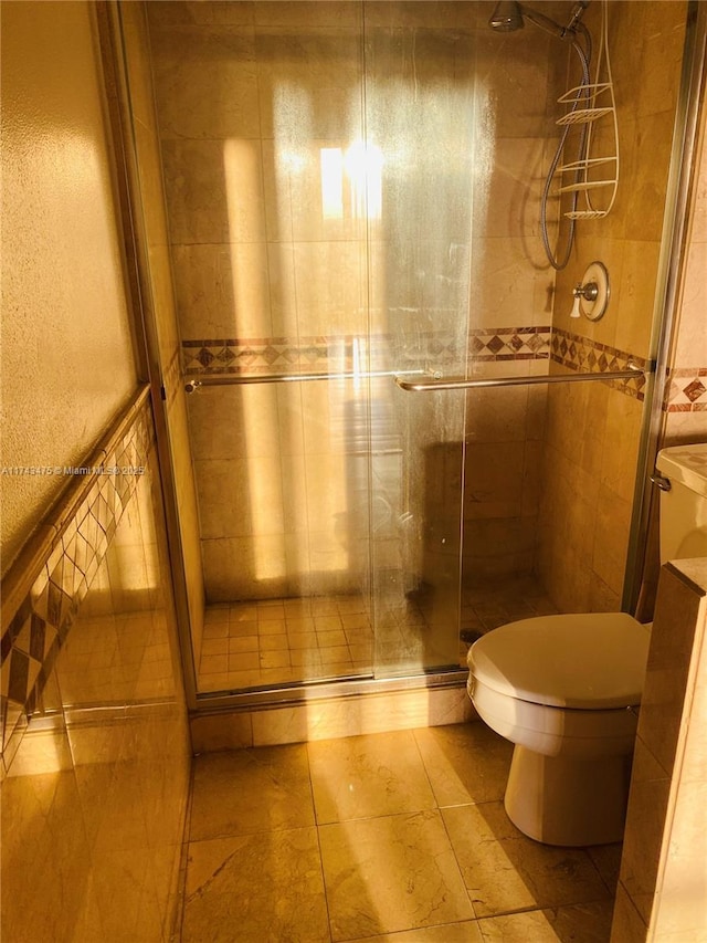 1351 NE Miami Gardens Dr Unit 1403E, Miami, FL 33179 - bathroom with toilet and a shower with shower door