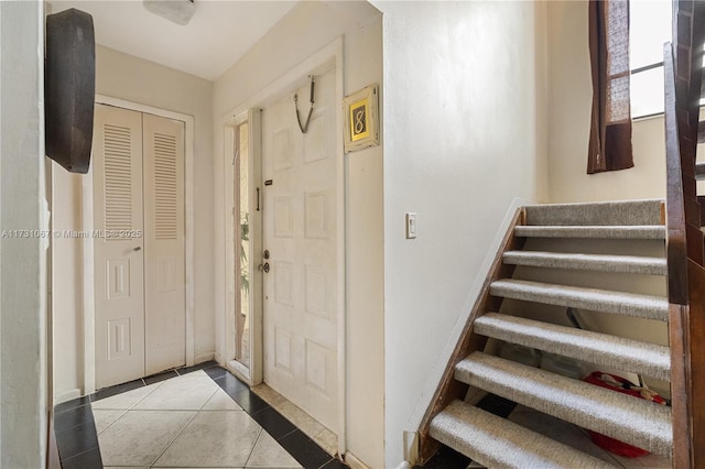 view of tiled entryway