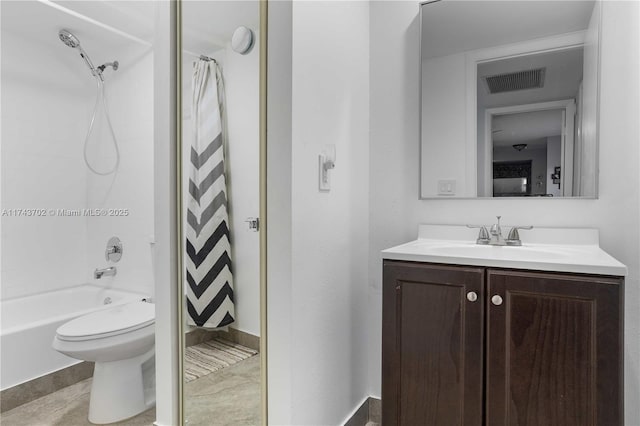 full bathroom featuring vanity, toilet, and shower / tub combo with curtain