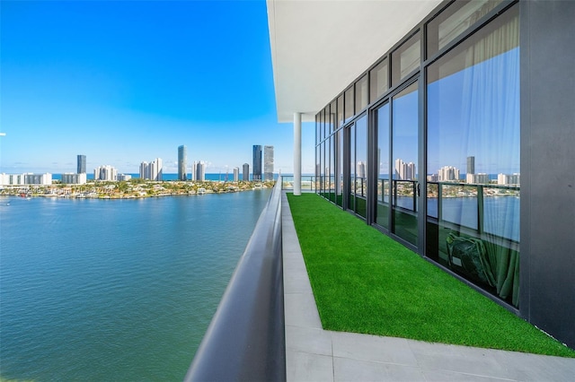 5000 Island Estates Dr Unit Ph1508, Aventura, FL 33160 - water view with city skyline