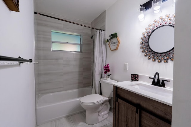 bathroom with shower / tub combo with curtain, vanity, and toilet