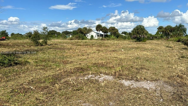 Listing photo 2 for 14767 NW 242nd St, Okeechobee FL 34972