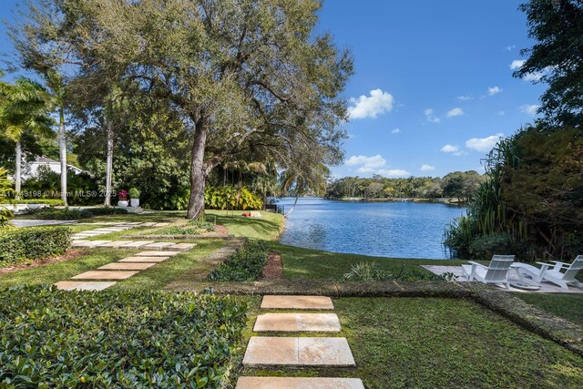 9001 Banyan Dr, Coral Gables, FL 33156 - photo 3