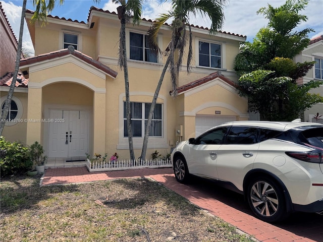 view of front facade with a garage