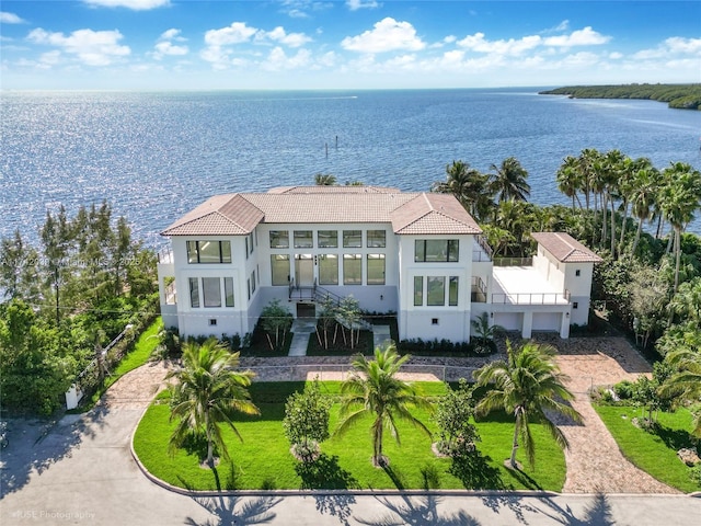 bird's eye view with a water view