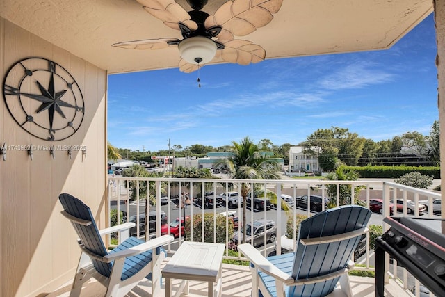 balcony with a ceiling fan