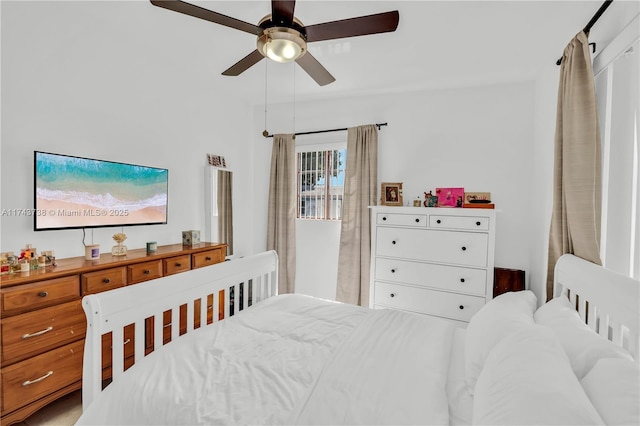 bedroom featuring ceiling fan