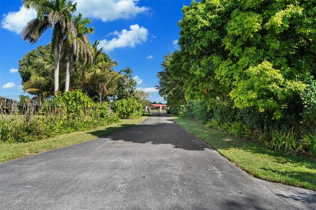 19650 SW 207th Ave, Miami, FL 33187 - photo 36