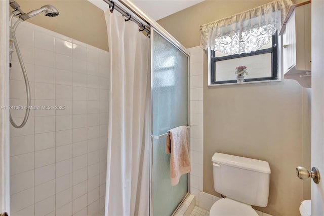 5911 Epsom Ln, Davie, FL 33331 - full bathroom featuring a shower stall and toilet