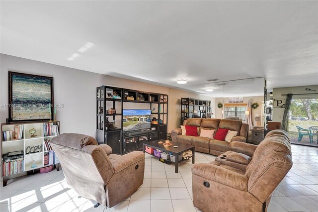 9007 Vineyard Lake Dr Unit 9007, Plantation, FL 33324 - view of tiled living room