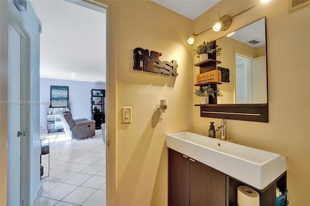 9007 Vineyard Lake Dr Unit 9007, Plantation, FL 33324 - bathroom with tile patterned floors