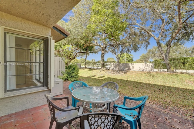 9007 Vineyard Lake Dr Unit 9007, Plantation, FL 33324 - view of patio / terrace