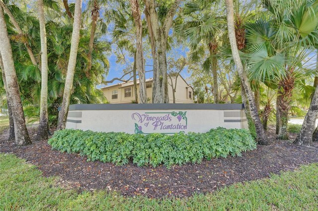 9007 Vineyard Lake Dr Unit 9007, Plantation, FL 33324 - view of community sign