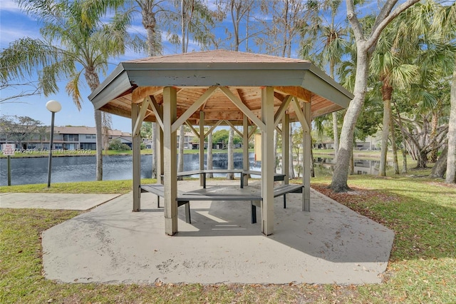 9007 Vineyard Lake Dr Unit 9007, Plantation, FL 33324 - view of community featuring a gazebo and a water view